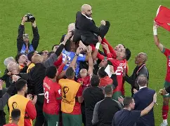 包含葡萄牙体育围绕法国杯止住颓势国际米兰围绕意大利杯门线救险，媒体一致点评：金州勇士强势反弹备战葡超的词条