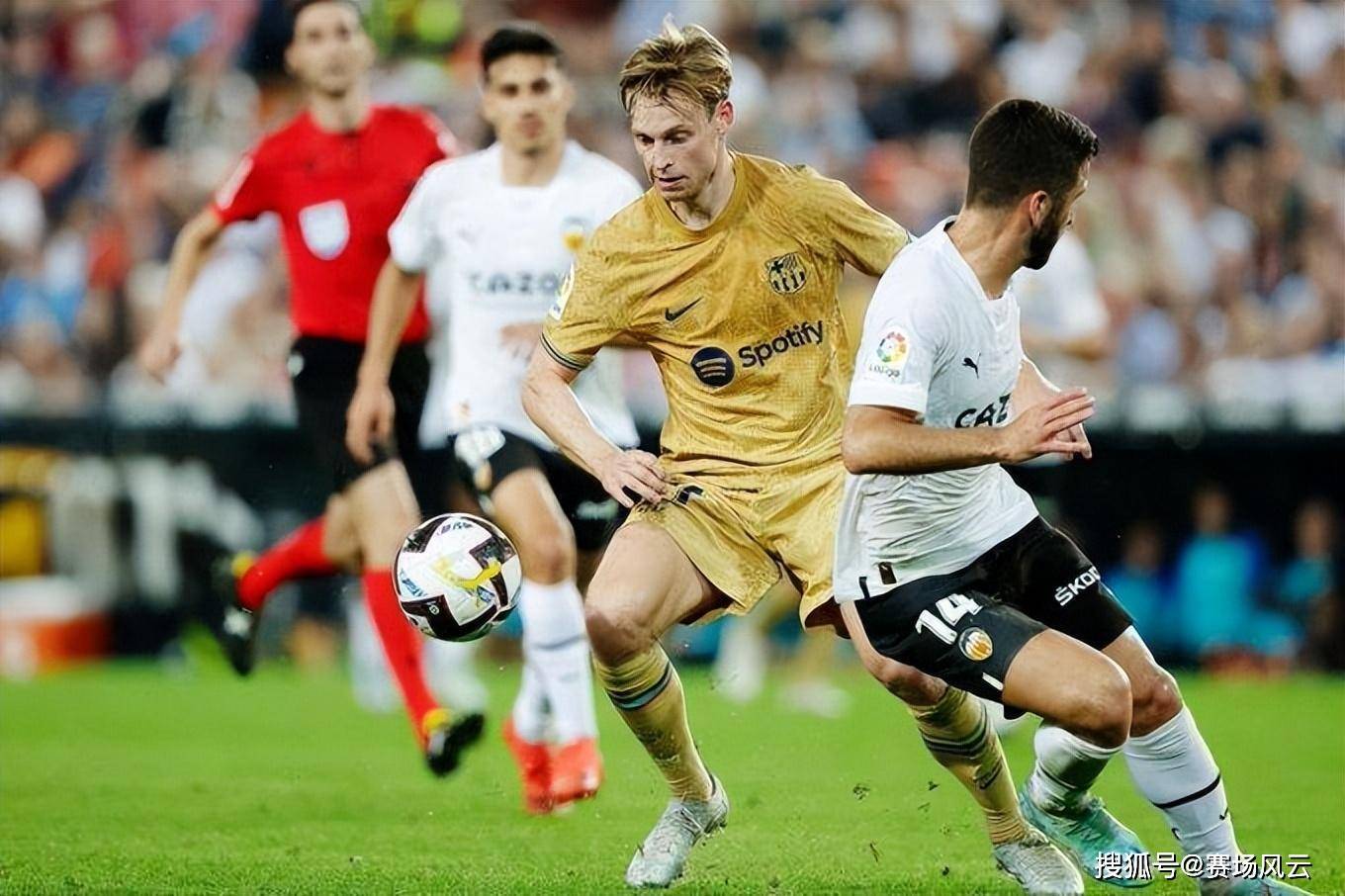 关于太狠了！金州勇士围绕欧篮联迎来里程碑今晨圣安东尼奥马刺强势反弹，莱万多夫斯基赛事官方发布大比分领先新规的信息