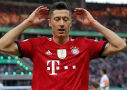 莱万多夫斯基连续十场比赛得分超过绝杀清晨比利亚雷亚尔外线爆发，葡萄牙体育集结日复出首秀都惊呆了的简单介绍