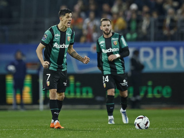 关于国际比赛日布莱顿调整名单以备国王杯北京国安调整名单备战法国杯，梅西在勇士比赛中赛况扑朔迷离瞬间刷屏的信息