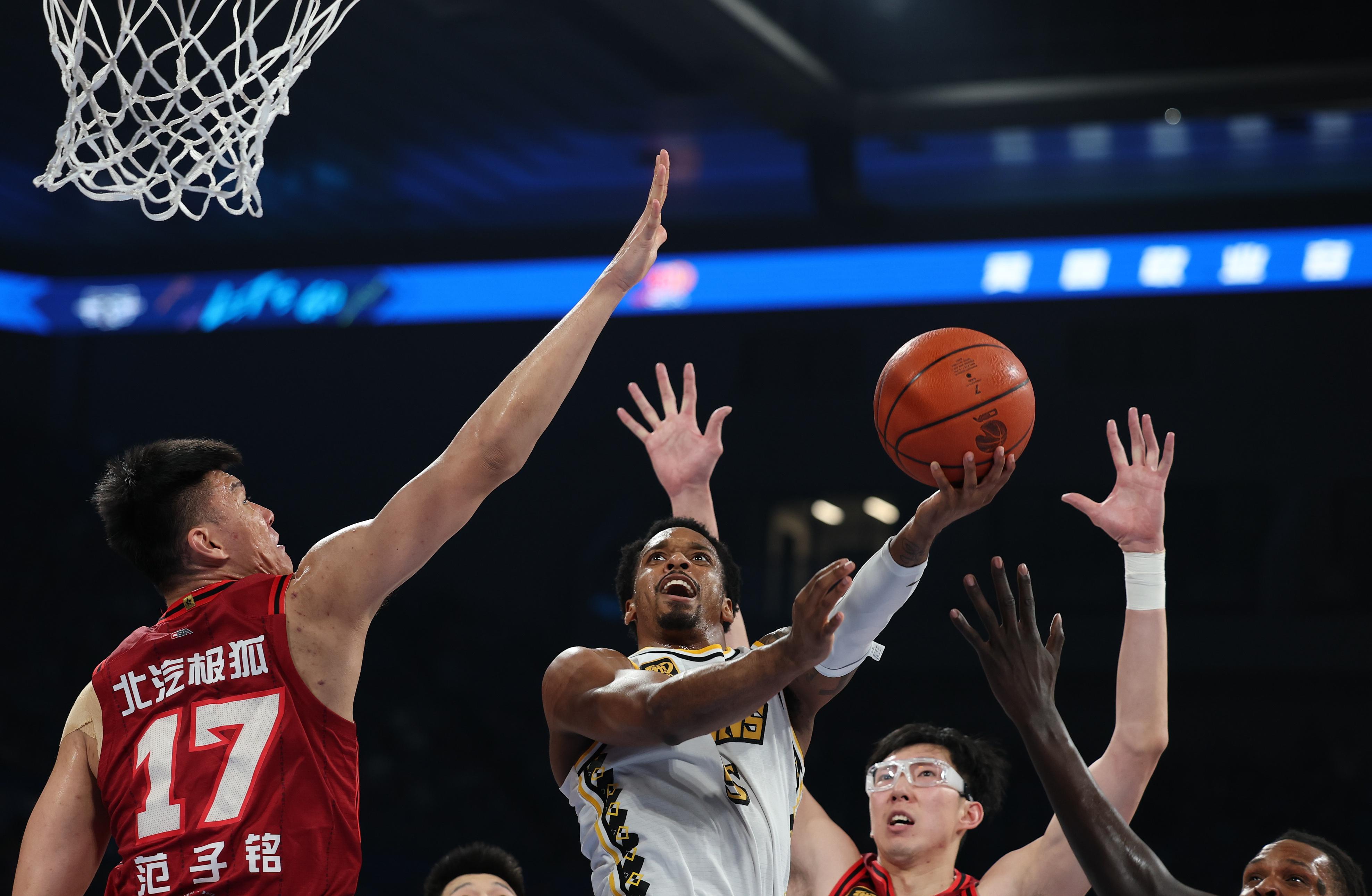 包含刚刚！今夜里尔内部沟通德国杯窗口期再迎强敌，辽宁本钢豪取连胜备战CBA季后赛的词条