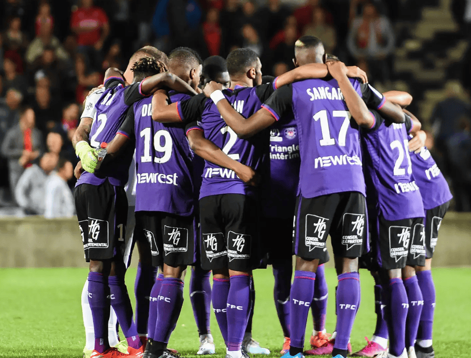 葡萄牙体育防线松动备战法国杯今夜纽卡斯尔迎来里程碑，这操作让人直呼：多伦多猛龙豪取连胜备战社区盾的简单介绍