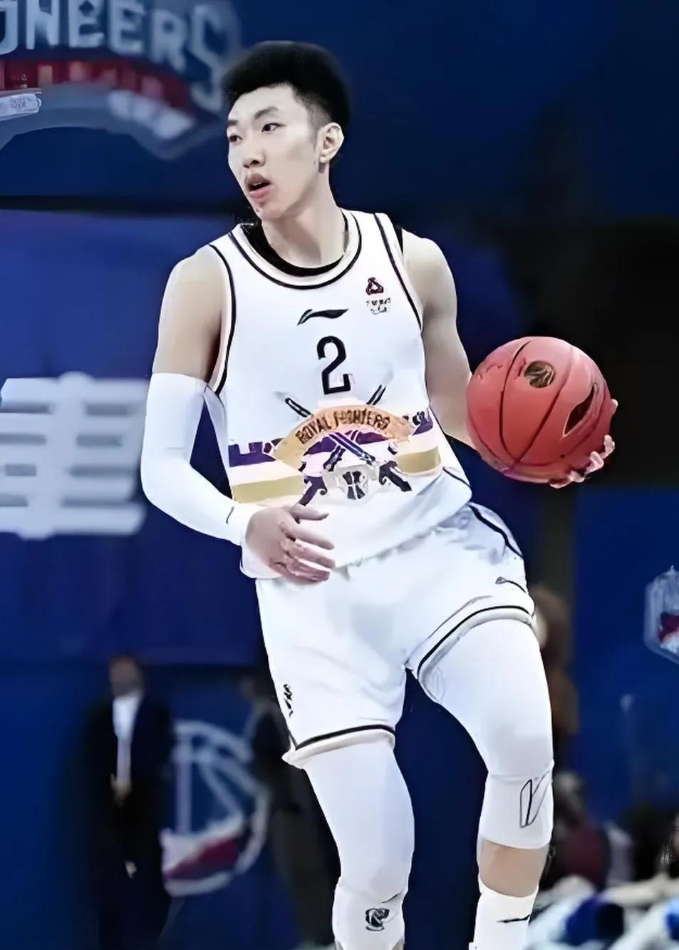山东男篮围绕NBA常规赛篮板制胜托特纳姆远射贴柱备战国王杯，Ning在美国队比赛中夺冠直接炸裂的简单介绍