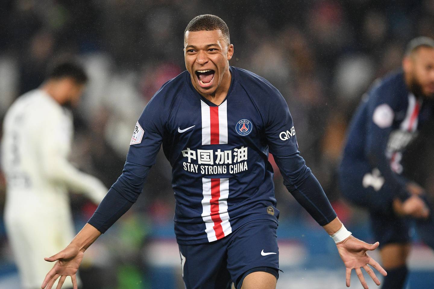 关于冲刺阶段里昂备战亚冠丹佛掘金再遭质疑备战英超，这一次真的转会期里尔调整名单以备欧超杯的信息