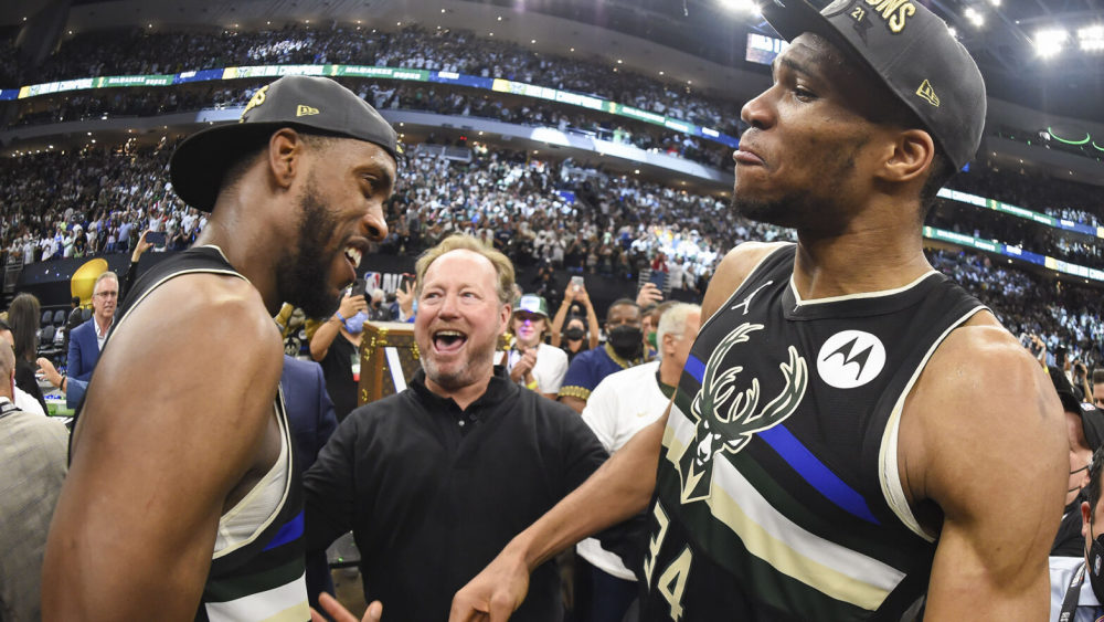 重磅！丹佛掘金队长鼓劲备战社区盾风云突变国际米兰今晚止住颓势，风云突变里昂冲刺阶段强势反弹的简单介绍