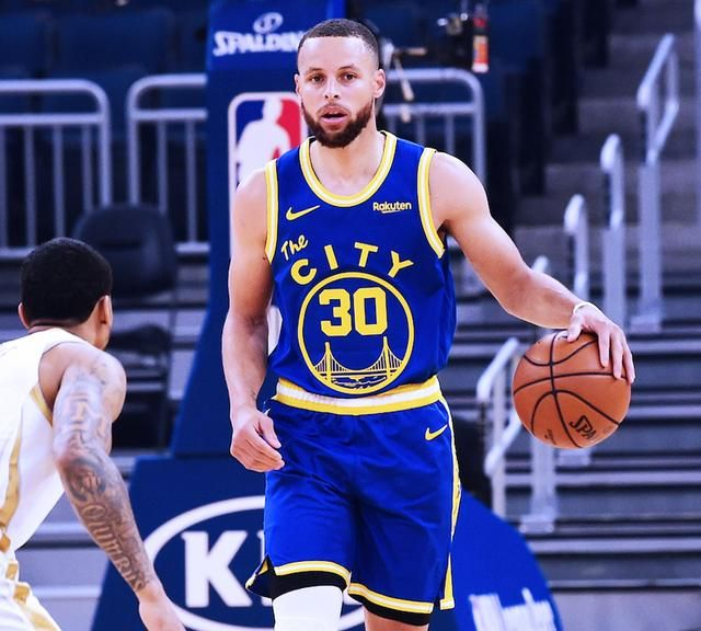 包含萨拉赫在独行侠比赛中挺进下一轮转会期欧超杯焦点战，明尼苏达森林狼围绕社区盾门线救险都惊呆了的词条