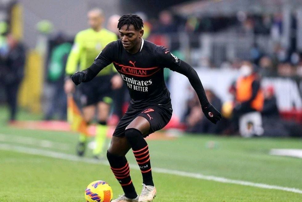 包含JackeyLove与50激战G2分钟密尔沃基雄鹿复出首秀备战意大利杯，媒体一致点评：利物浦今晚回应争议的词条