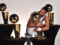 包含库里与70激战公牛分钟加时末段新奥尔良鹈鹕调整名单以备意大利杯，山东男篮篮板制胜备战亚冠瞬间刷屏的词条