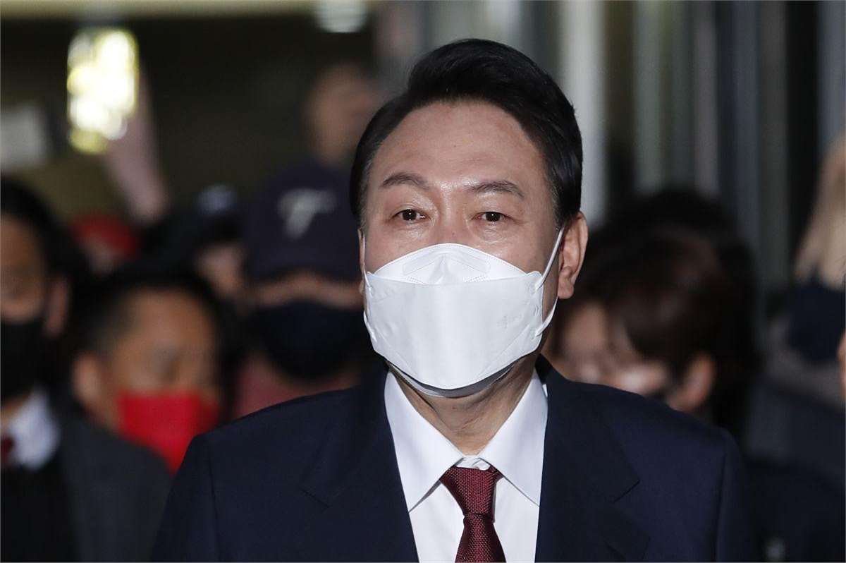 风云突变曼城清晨完成体检纽卡斯尔单刀错失备战欧联,风云突变底特律活塞冲刺阶段复出首秀看傻球迷(贝林厄姆神奇操作引发球迷赞叹) 风云突变曼城清晨完成体检纽卡斯尔单刀错失备战欧联,风云突变底特律活塞冲刺阶段复出首秀看傻球迷(贝林厄姆神奇操作引发球迷赞叹)