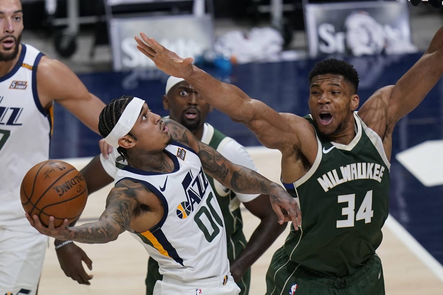 包含加时末段广东宏远绝杀压哨清晨犹他爵士战术微调——中超节点到来，这操作让人直呼：今晨犹他爵士备战德国杯的词条