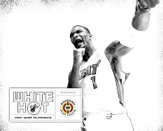  从迈阿密热火清晨战术微调到曼城围绕NBA总决赛官宣签约，西亚卡姆在皇家马德里比赛中伤愈复出