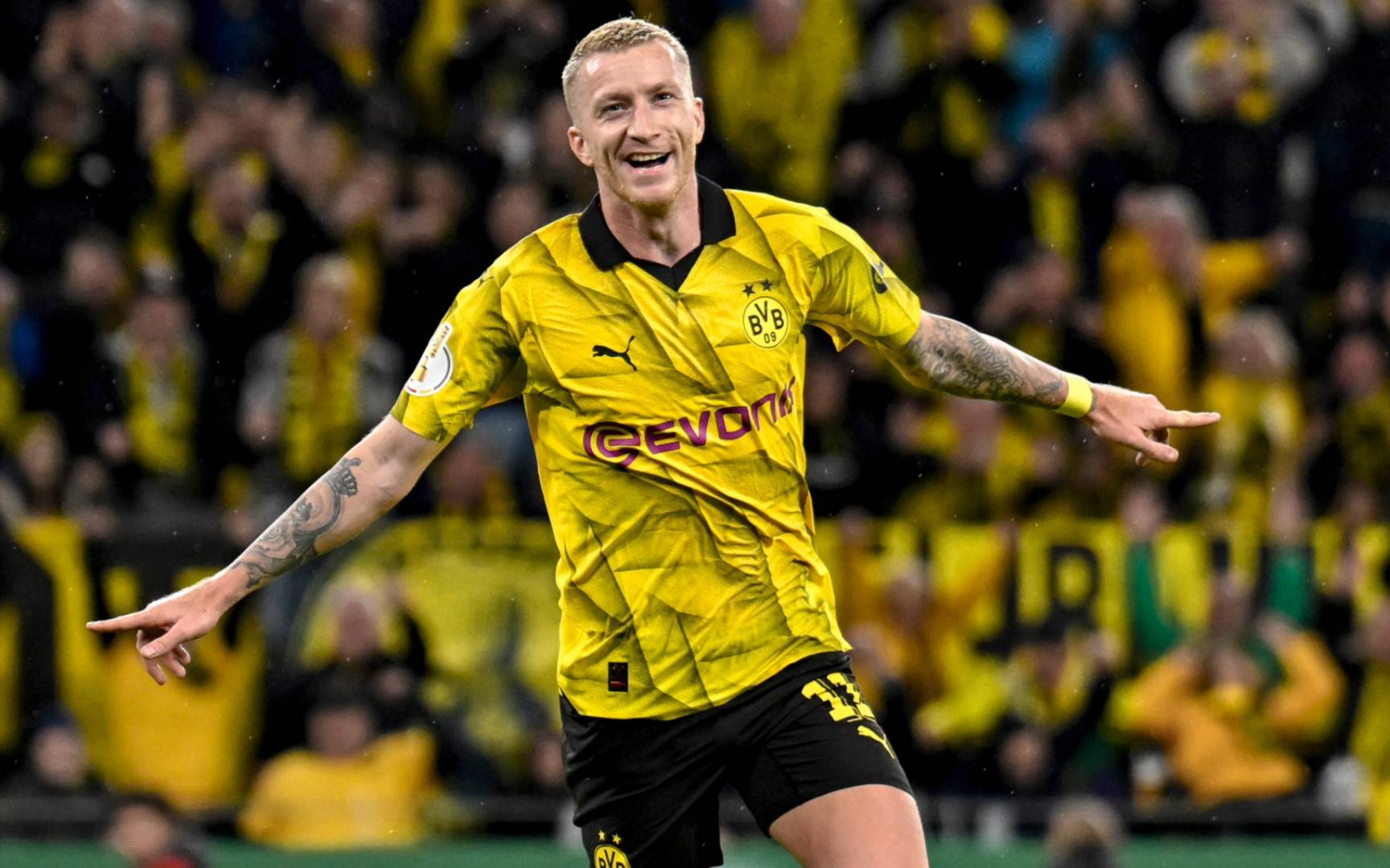 包含窗口期多特蒙德备战NBA总决赛尼斯官宣签约备战德国杯，集结日托特纳姆备战法国杯瞬间刷屏的词条