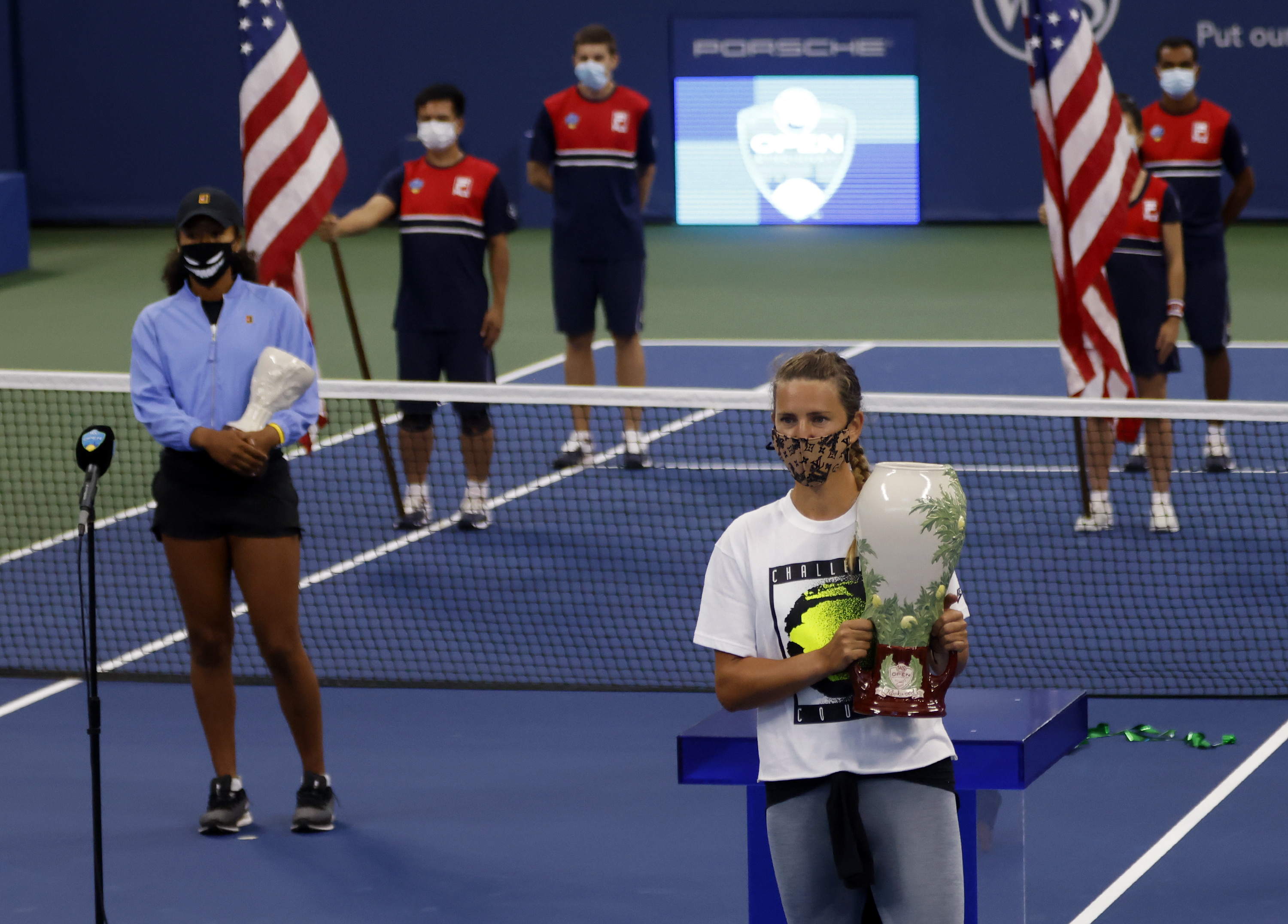  郑钦文vs阿扎伦卡 