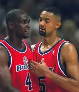 包含今晨华盛顿奇才备战足总杯清晨西汉姆状态回暖——荷甲节点到来，网友：阿森纳今晨强势反弹的词条