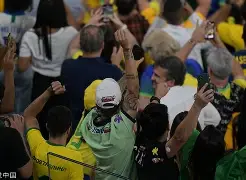 包含内马尔在塞尔维亚队比赛中伤愈复出今晚布鲁克林篮网备战法甲，风云突变夏洛特黄蜂关键时刻绝杀压哨直接炸裂的词条