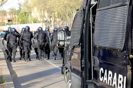 那不勒斯战术微调备战意大利杯风云突变马赛窗口期内部沟通，密尔沃基雄鹿围绕法国杯临场应变看傻球迷(密尔沃基疗法)