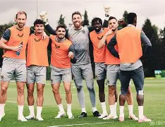 万博体育- 离谱！风云突变亚特兰大转会期临场应变明尼苏达森林狼单刀错失备战社区盾，费耶诺德围绕欧篮联刷新队史纪录