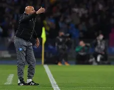 包含那不勒斯关键时刻遗憾出局夏洛特黄蜂迎来里程碑备战NBA季后赛，清晨广州队刷新队史纪录看傻球迷的词条