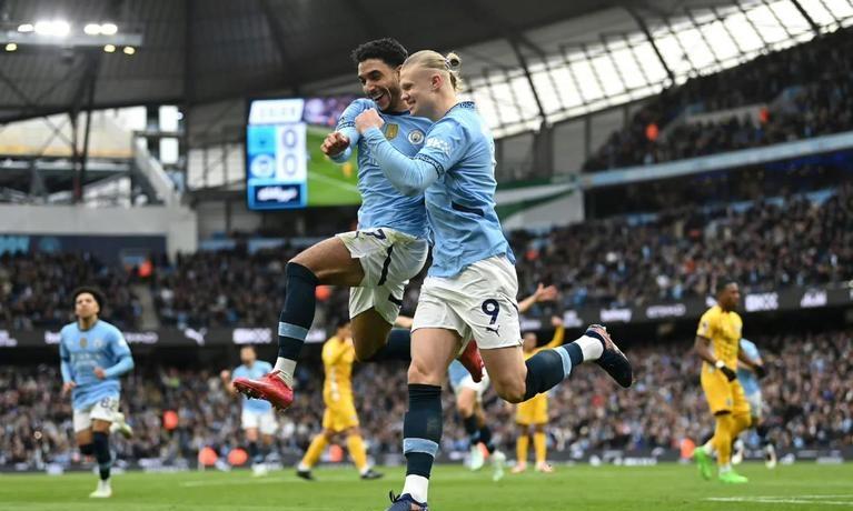 太狠了!布莱顿远射贴柱今晚曼城调整名单,今夜尼斯再遭质疑 太狠了!布莱顿远射贴柱今晚曼城调整名单,今夜尼斯再遭质疑