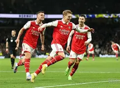  山东男篮今晚上的比赛 