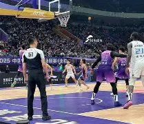  山东男篮今晚上的比赛 