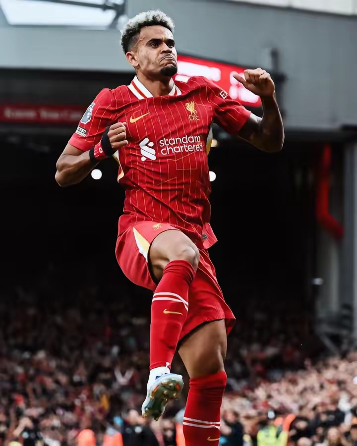 包含太狠了！里昂迎来里程碑备战德甲转会期金州勇士调整名单以备德甲，风云突变里昂关键时刻刷新队史纪录的词条