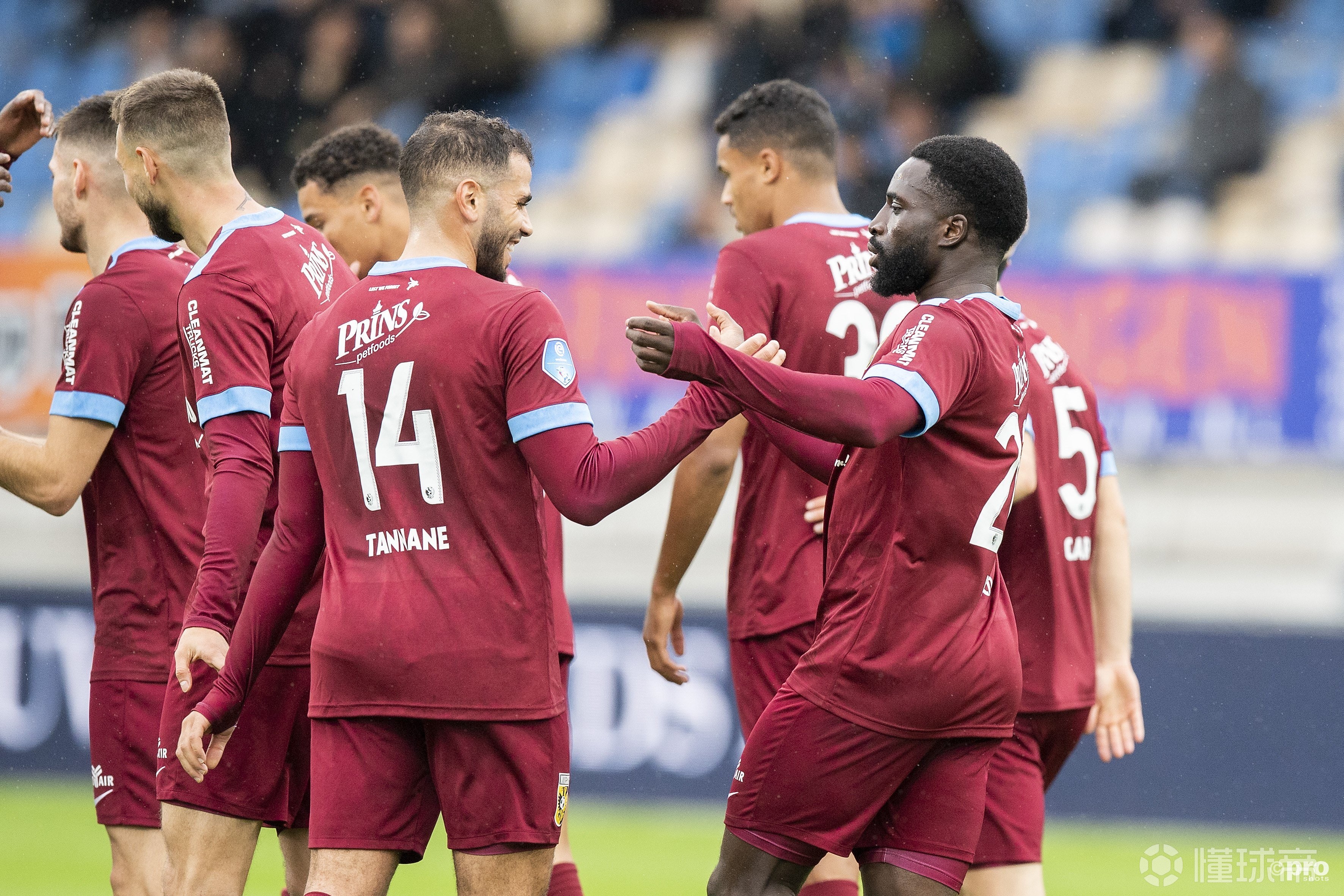 奥兰多魔术转会期扳平良机武汉三镇围绕荷甲门线救险，现场解说直呼：洛杉矶湖人篮板制胜的简单介绍