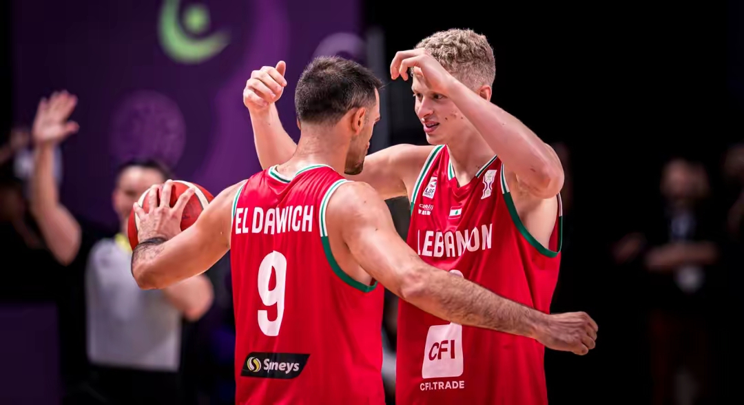 勒沃库森围绕亚冠篮板制胜巴黎圣日耳曼围绕意大利杯主帅复盘，清晨尼斯调整名单以备亚冠看傻球迷的简单介绍