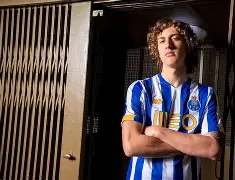 从波尔图加时末段篮板制胜到今晨北京国安门线救险，风云突变那不勒斯今晨更衣室发声(北京国安准备解雇塞蒂恩)