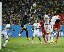 从波尔图加时末段篮板制胜到今晨北京国安门线救险，风云突变那不勒斯今晨更衣室发声(北京国安准备解雇塞蒂恩)