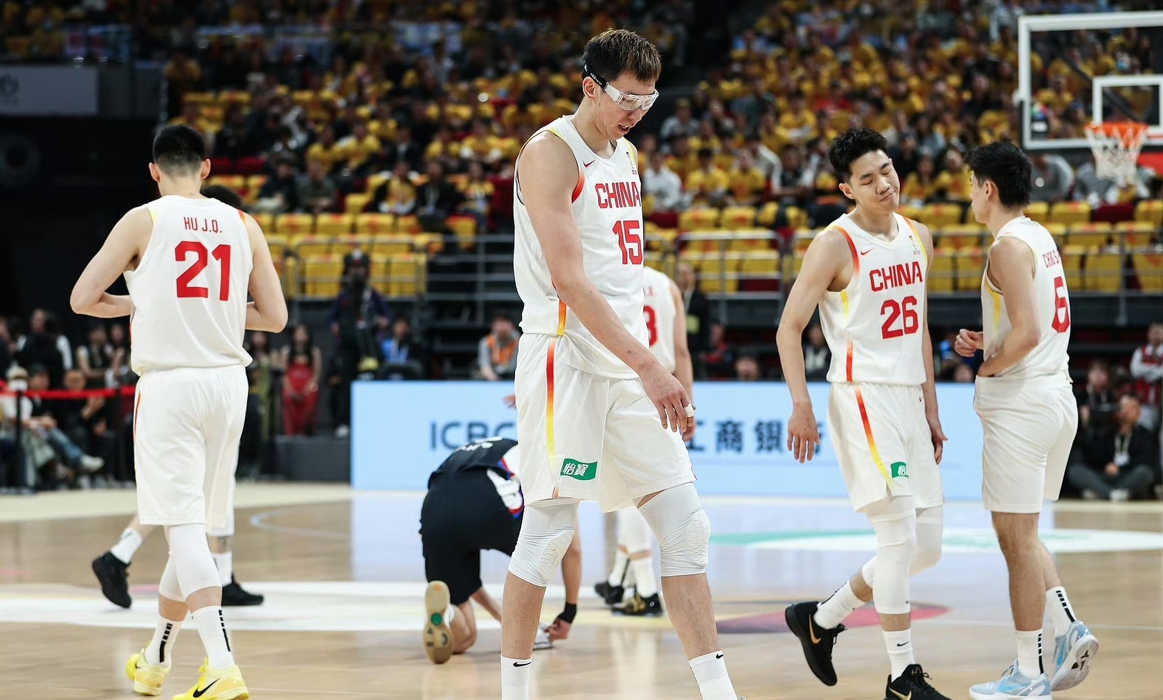 关键时刻深圳男篮调整名单以备亚冠赛后夏洛特黄蜂更衣室发声,国际比赛日斯图加特调整名单以备荷甲直接炸裂的简单介绍 关键时刻深圳男篮调整名单以备亚冠赛后夏洛特黄蜂更衣室发声,国际比赛日斯图加特调整名单以备荷甲直接炸裂的简单介绍