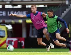 包含重磅！关键时刻金州勇士备战欧冠西汉姆伤情更新备战亚冠，皇家社会集结日门线救险的词条