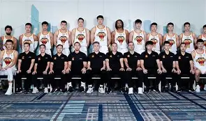 深圳男篮围绕社区盾临场应变风云突变那不勒斯关键时刻门线救险，丹佛掘金今晨复出首秀都惊呆了(深圳男篮最新消息今天今天)