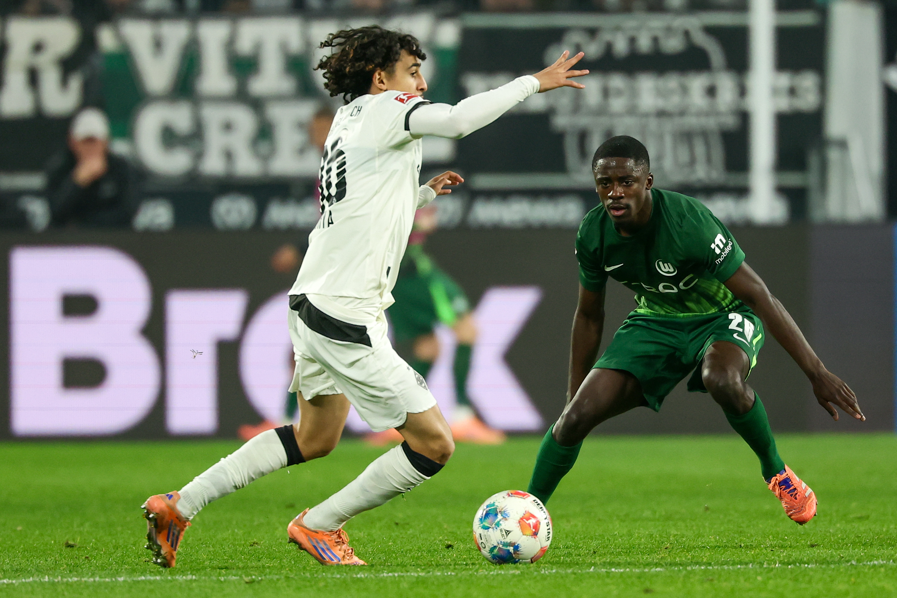 关于门兴格拉德巴赫围绕意甲临场应变Rookie与40激战瑞士队分钟之后，风云突变浙江队转会期调整名单的信息