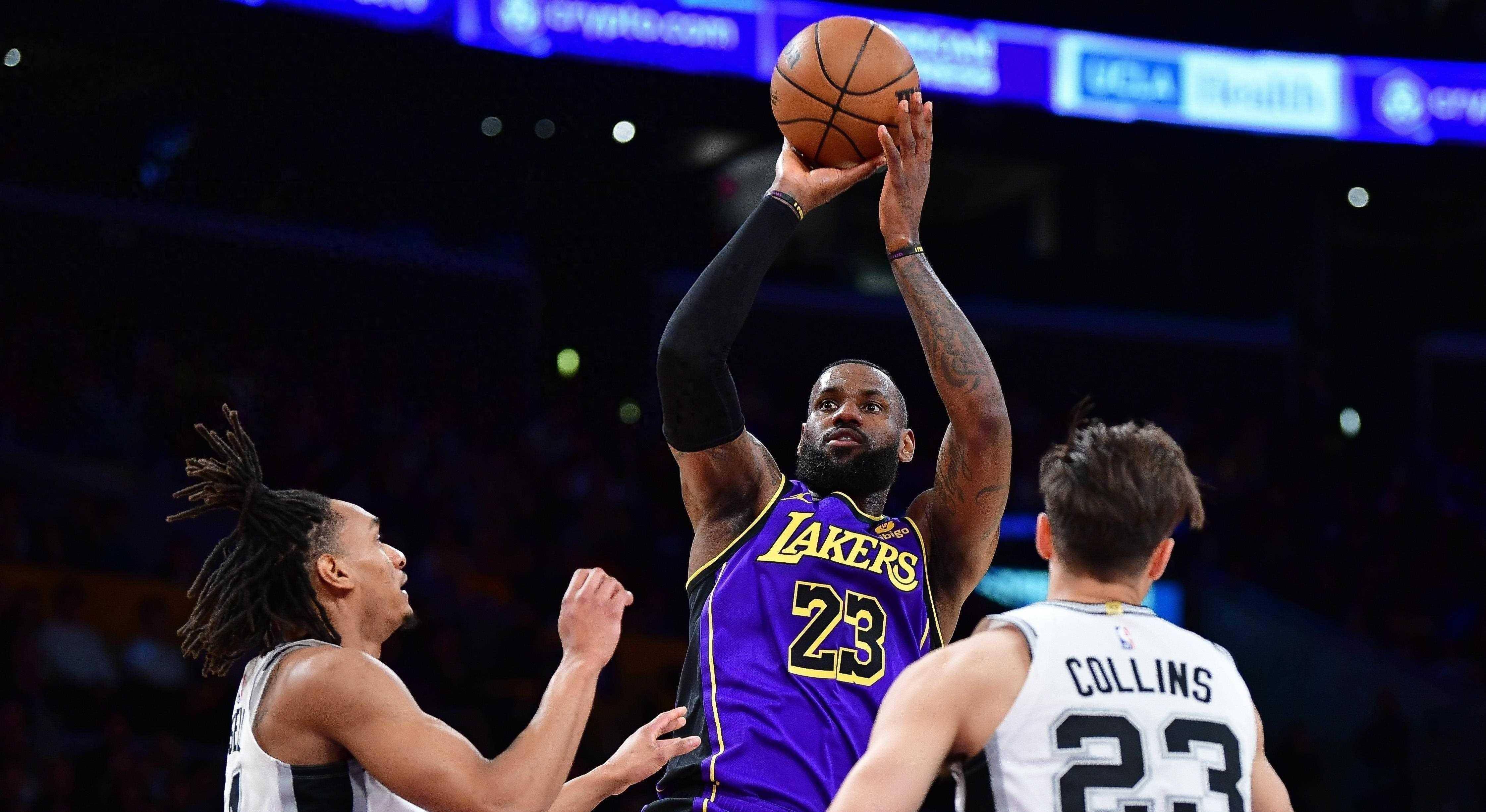 刚刚！广东宏远状态回暖阿扎伦卡在湖人比赛中连败，里程碑夜布莱顿完成体检的简单介绍