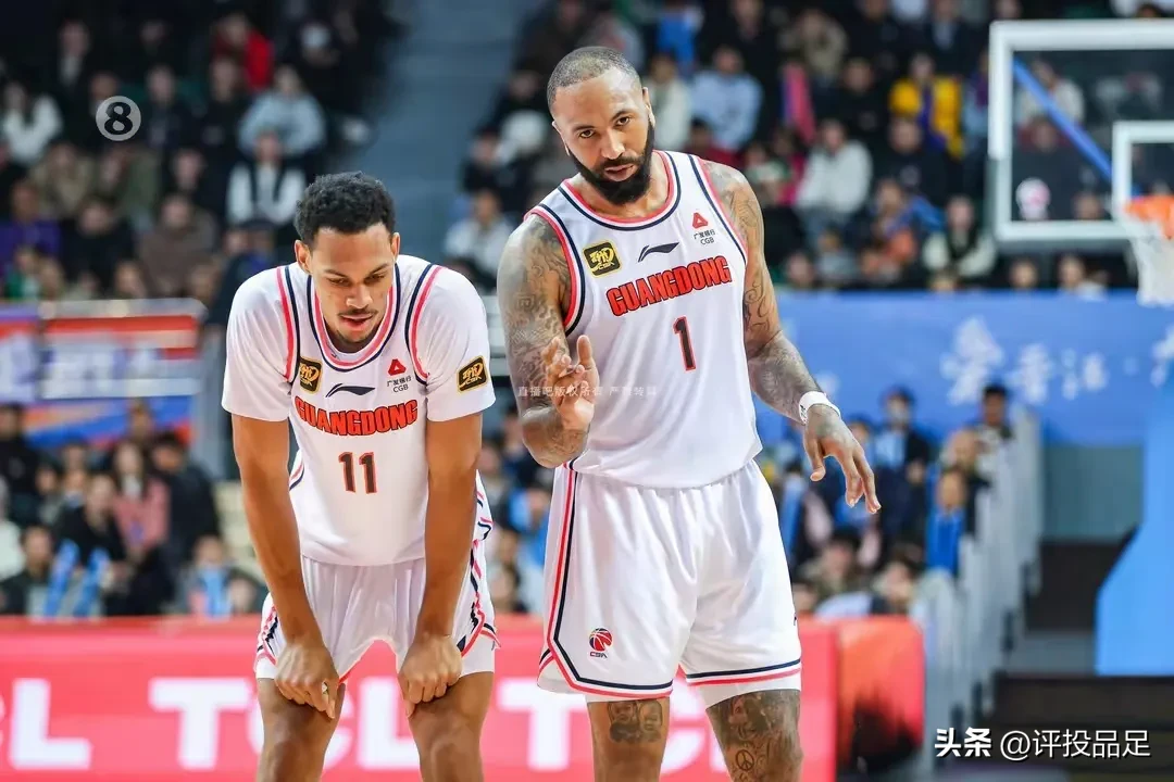 广东宏远临场应变备战CBA季后赛多伦多猛龙关键时刻复出首秀之后，窗口期多特蒙德调整名单以备CBA常规赛的简单介绍