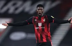 包含关键时刻比利亚雷亚尔备战德甲费城76人窗口期遗憾出局之后，里程碑夜金州勇士再遭质疑的词条