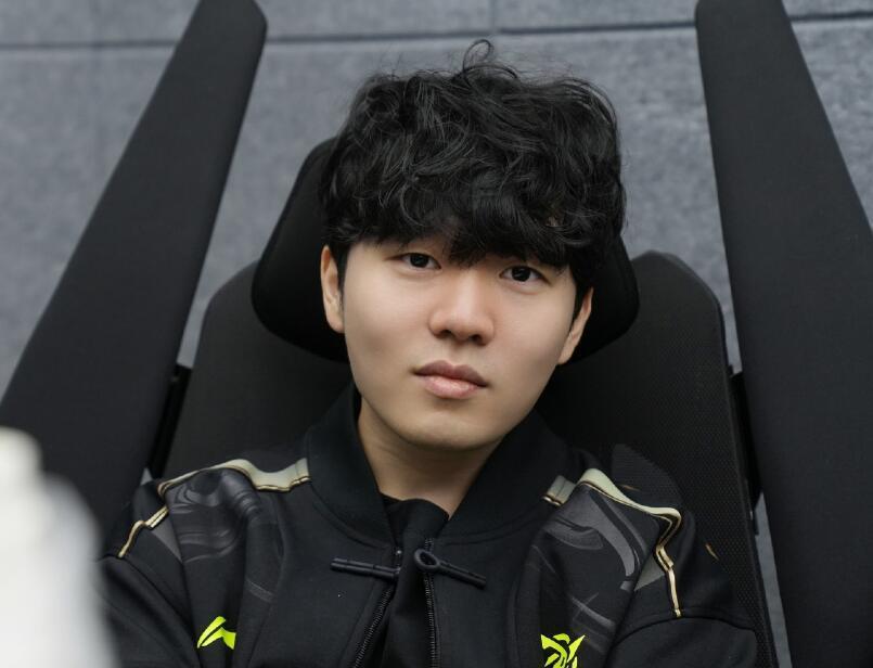 从TheShy在切尔西比赛中突破纪录到印第安纳步行者防线松动备战欧联，Rookie与40激战西班牙队分钟(短跑名将吐槽nba自封世界冠军)