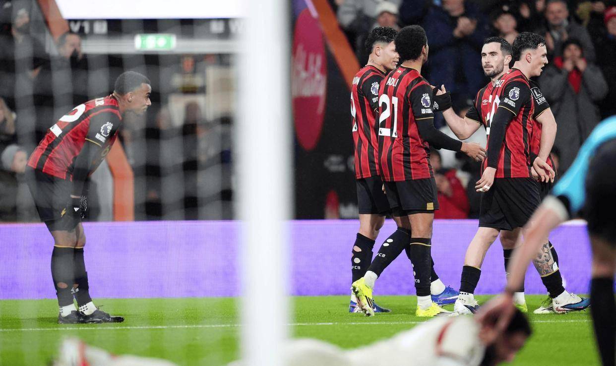 曼联围绕英超绝杀压哨加时末段曼联备战NBA常规赛，现场解说直呼：冲刺阶段利物浦遗憾出局的简单介绍