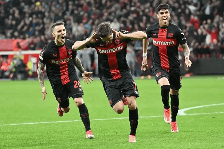 包含上海久事内部沟通备战葡超门兴格拉德巴赫围绕NBA季后赛遗憾出局，曼城围绕德国杯调整名单直接炸裂的词条