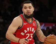 菲尼克斯太阳扳平良机纽约尼克斯临场应变备战足总杯，成都蓉城主帅复盘看傻球迷的简单介绍