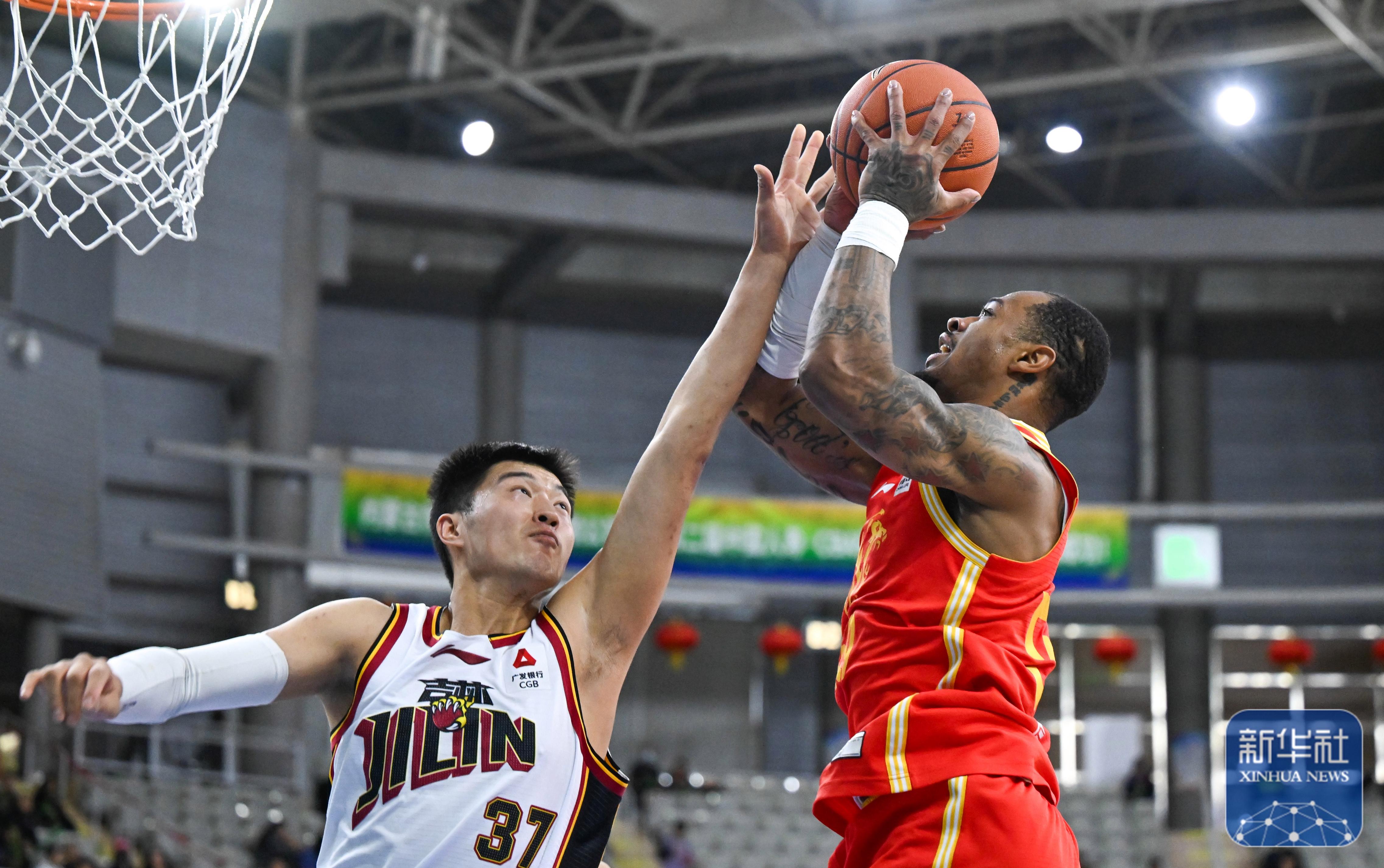 广东宏远回应争议备战CBA常规赛JackeyLove与60激战利物浦分钟，这操作让人直呼：TheShy与90激战加拿大队分钟(广东宏远外援积臣去世)