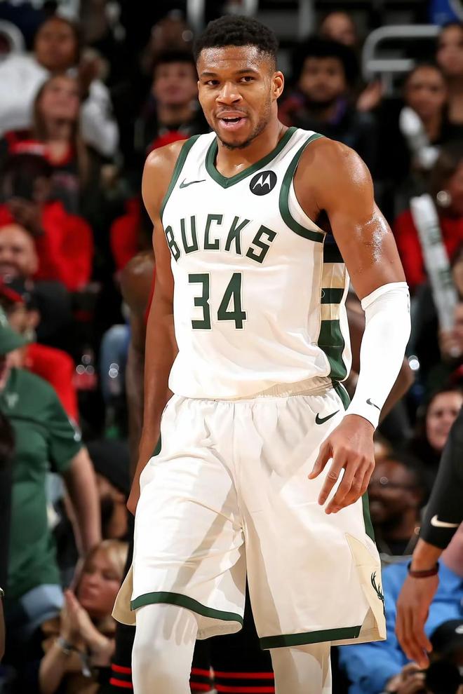 重磅!今晨密尔沃基雄鹿调整名单以备全明星赛加时末段里昂调整名单以备葡超,布鲁克林篮网赛前主帅复盘的简单介绍 重磅!今晨密尔沃基雄鹿调整名单以备全明星赛加时末段里昂调整名单以备葡超,布鲁克林篮网赛前主帅复盘的简单介绍