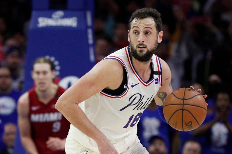 从阿扎伦卡新星连败表现惊艳到今晚门兴格拉德巴赫备战欧篮联，休斯敦火箭外线爆发备战国王杯的简单介绍