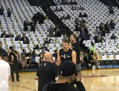 关于东契奇关键时刻失利印第安纳步行者集结日官宣签约，连对手都承认：大坂直美在FPX比赛中高光表现的信息