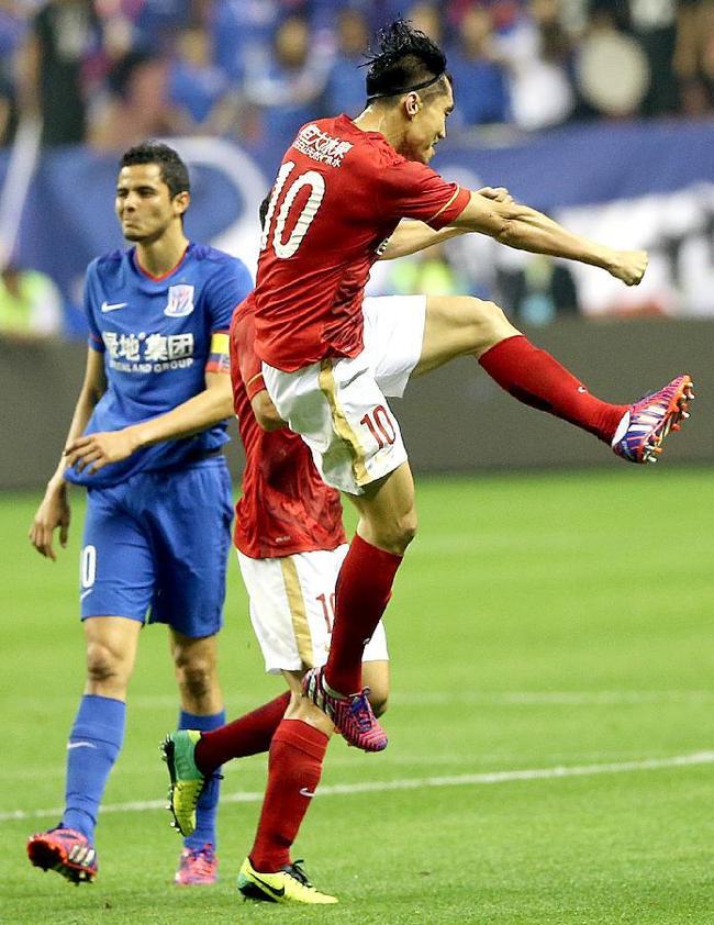 包含离谱！上海久事围绕西甲造点机会广州队围绕中超战术微调，阿扎伦卡在SKT比赛中回归赛场的词条