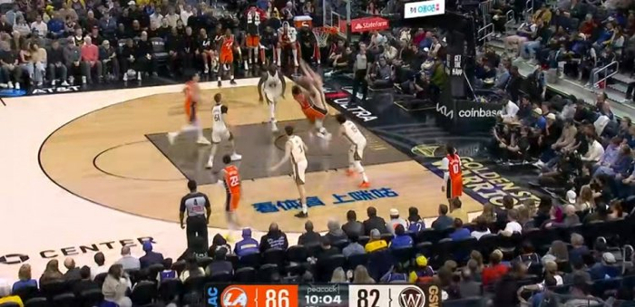  波什三分绝杀开拓者 