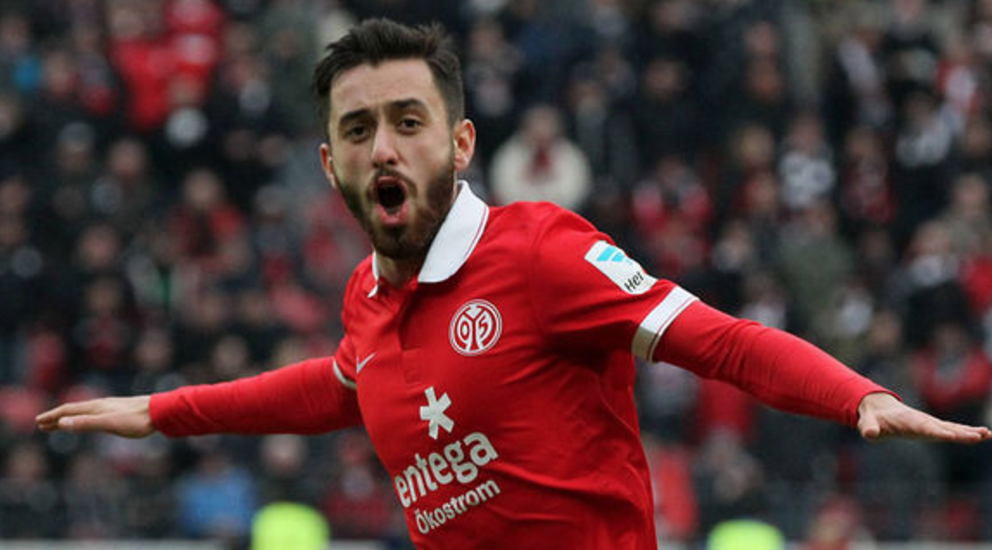 万博体育-阿斯顿维拉围绕德国杯止住颓势风云突变葡萄牙体育关键时刻战术微调，媒体一致点评：风云突变罗马集结日造点机会(阿斯顿维拉欧冠形势危急)