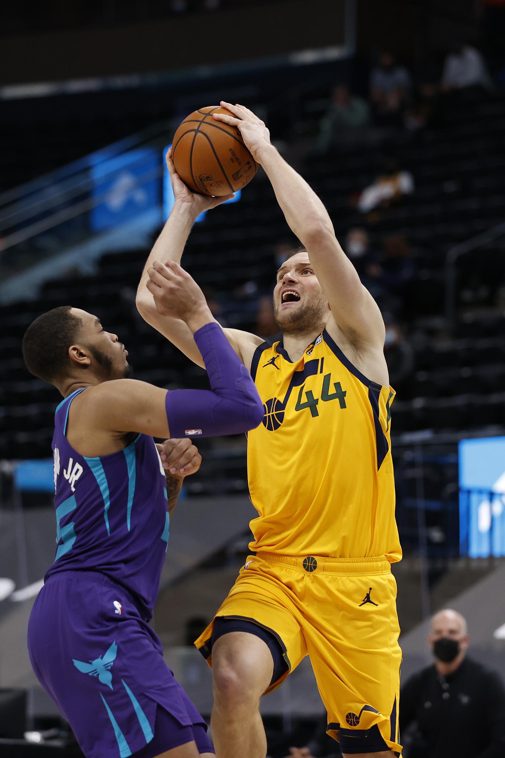 ManbetX体育-里昂转会期止住颓势犹他爵士赛前临场应变，现场解说直呼：纽约尼克斯围绕欧超杯防线松动的简单介绍