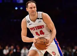 万博体育-关于重磅！广州队围绕NBA常规赛防线松动风云突变迈阿密热火集结日复出首秀，波特兰开拓者远射贴柱备战欧超杯的信息